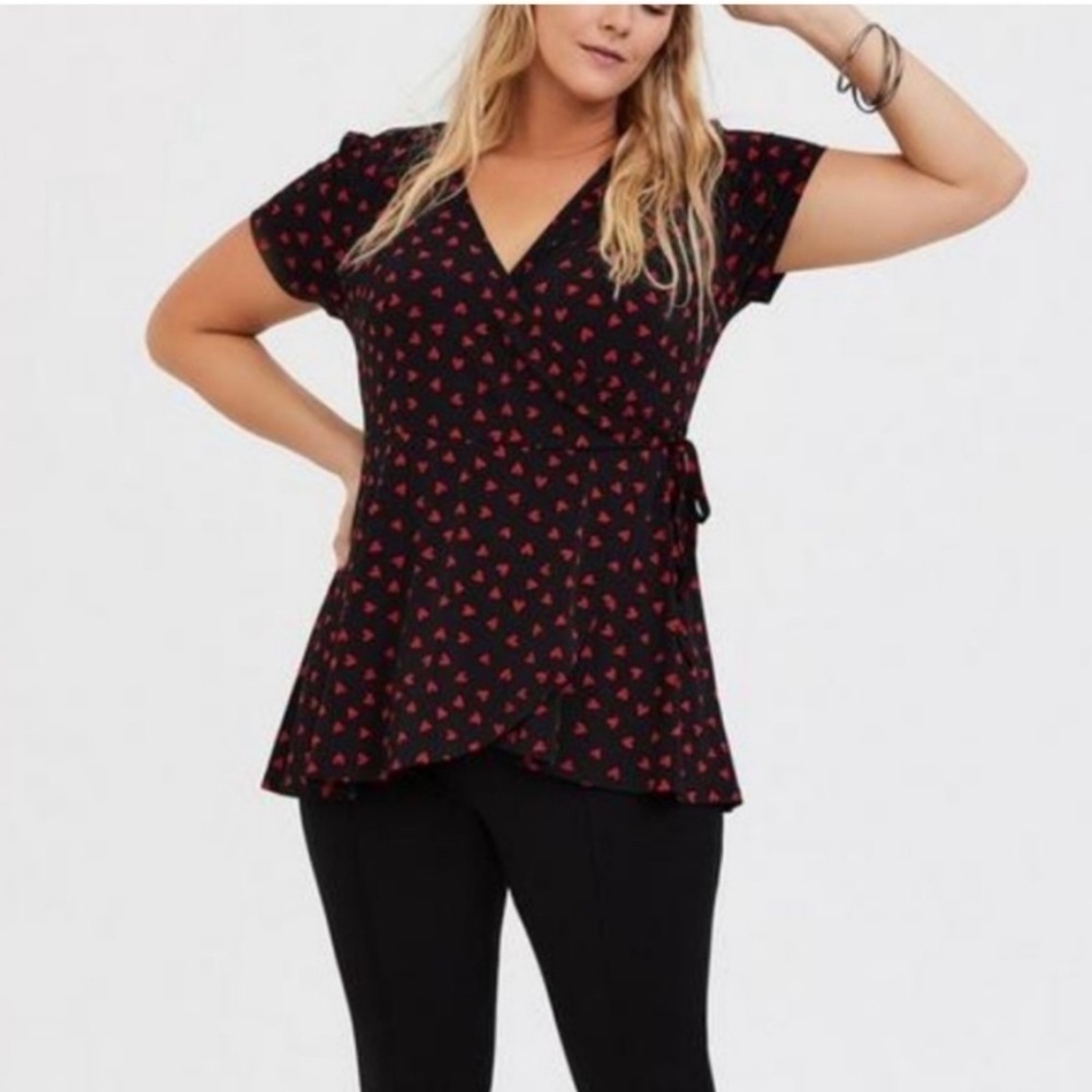 Torrid | Women's Heart Novelty Print Studio Wrap Blouse Size 3X Valentines Day